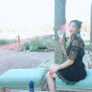 Meet your Posher, Yan